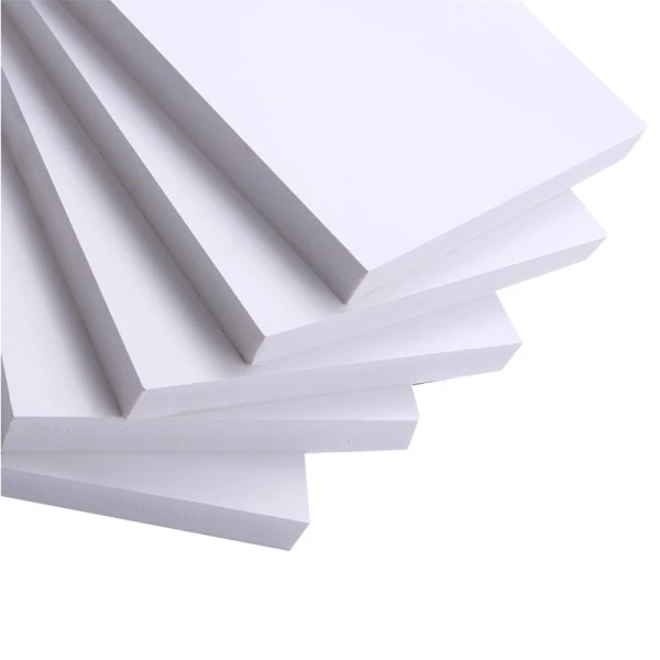 Pvc-fri skumplate